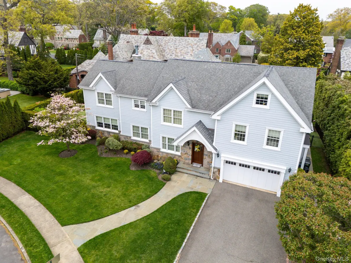 93 Berkshire Road, Rockville Centre, NY 11570 - #1