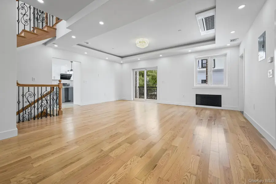 32-35 164th Street, Flushing, NY 11358 - #2
