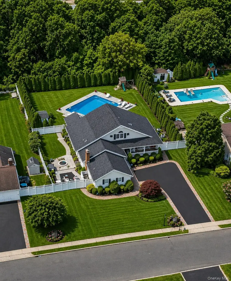 88 Pace Drive S, West Islip, NY 11795 - #3