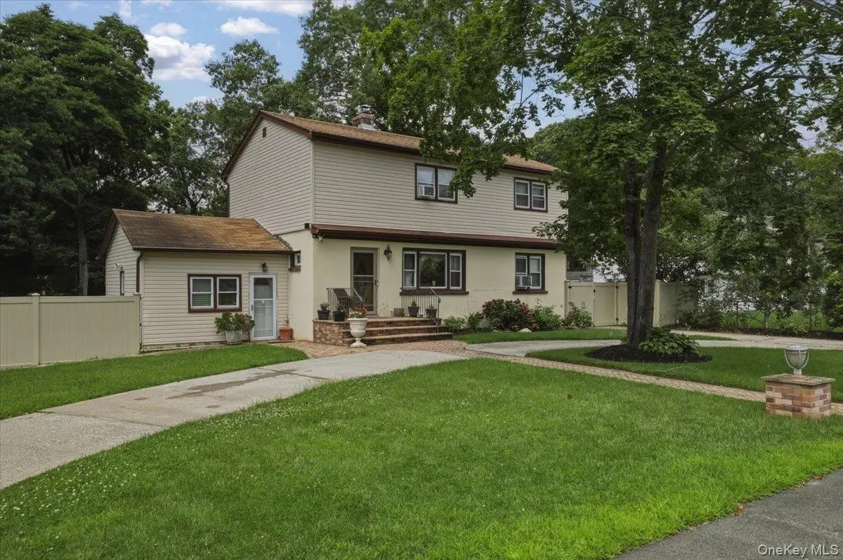 485 Lockwood Drive, Shirley, NY 11967 - #1