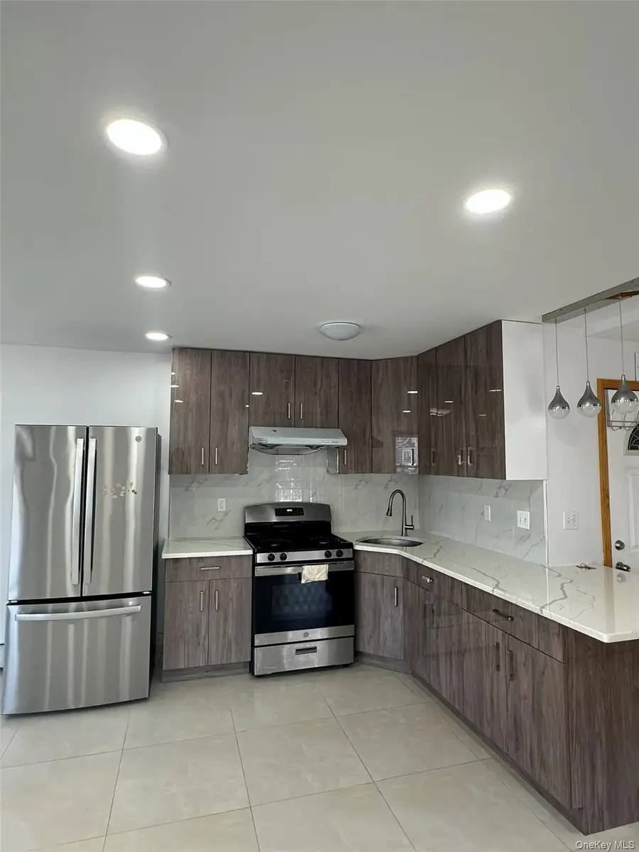152-20 Peck Avenue, Flushing, NY 11355 - #2