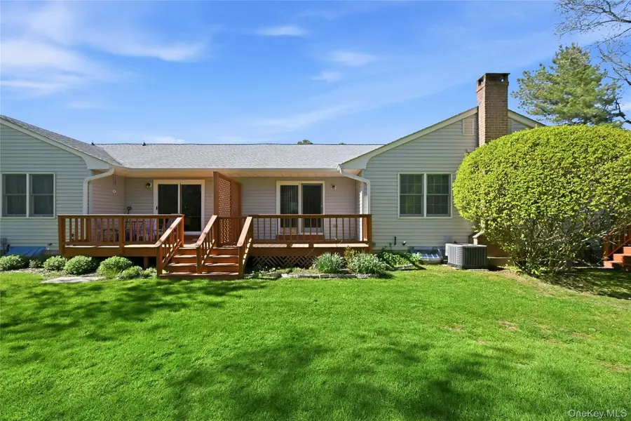 1565 Calebs Way #D15, Greenport, NY 11944 - #3