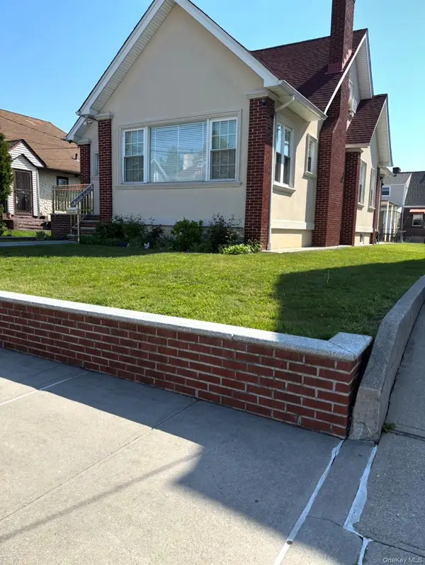 4223 189th Street, Flushing, NY 11358