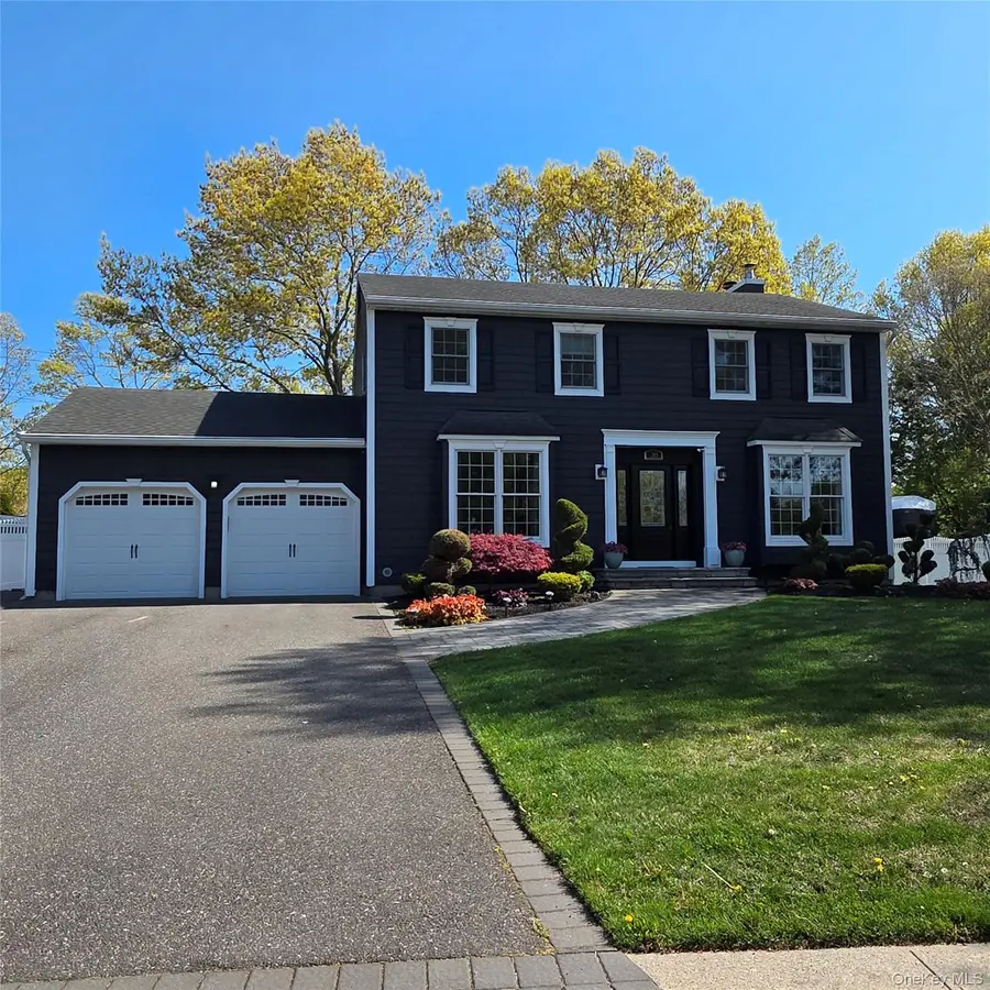 38 Bishop Lane, Holbrook, NY 11741 - #2