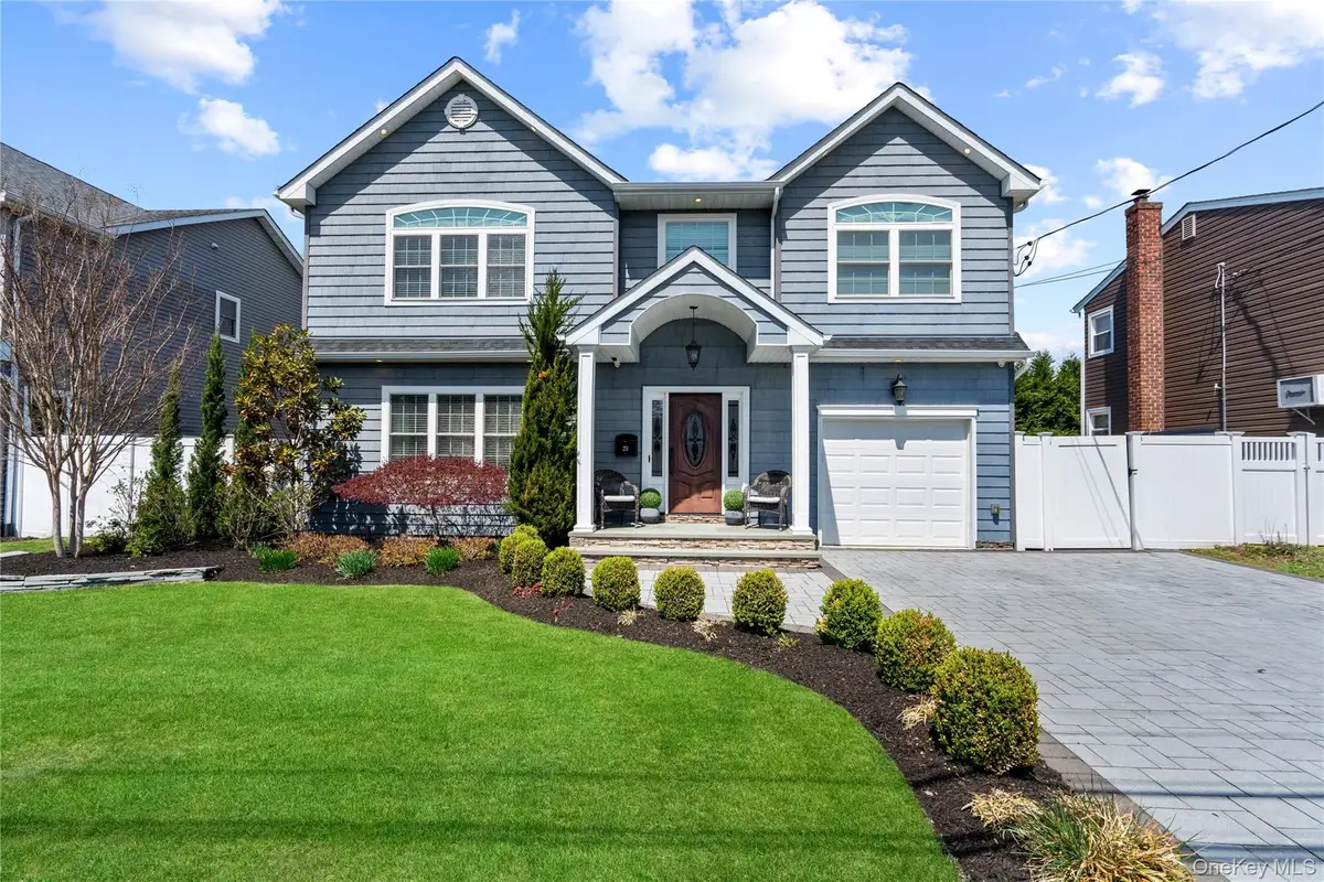 251 N Maple Street, Massapequa, NY 11758 - #1