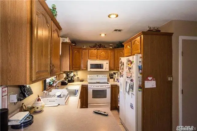 2 John Roe Smith Avenue, Medford, NY 11763 - #3