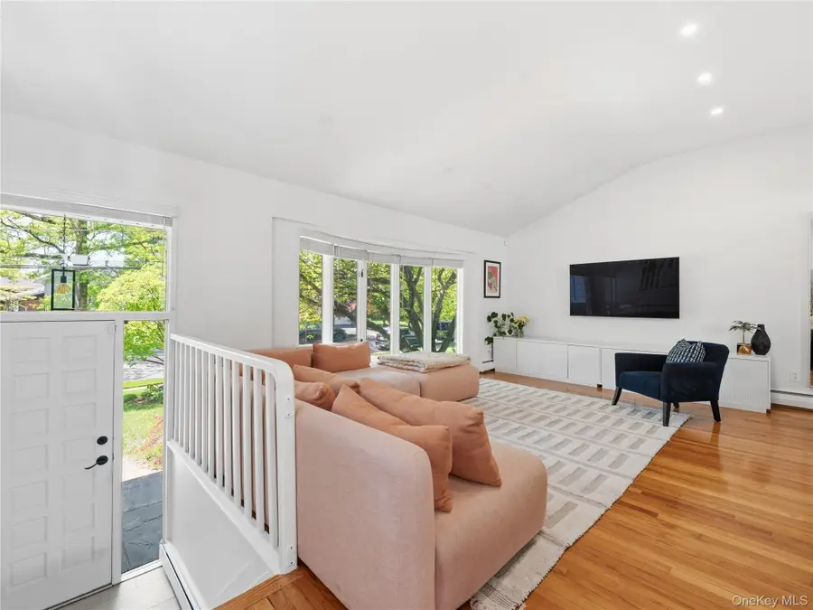 50 Roger Drive, Port Washington, NY 11050 - #3