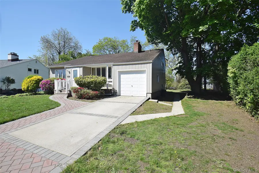 10 Tacoma Lane, Syosset, NY 11791 - #3