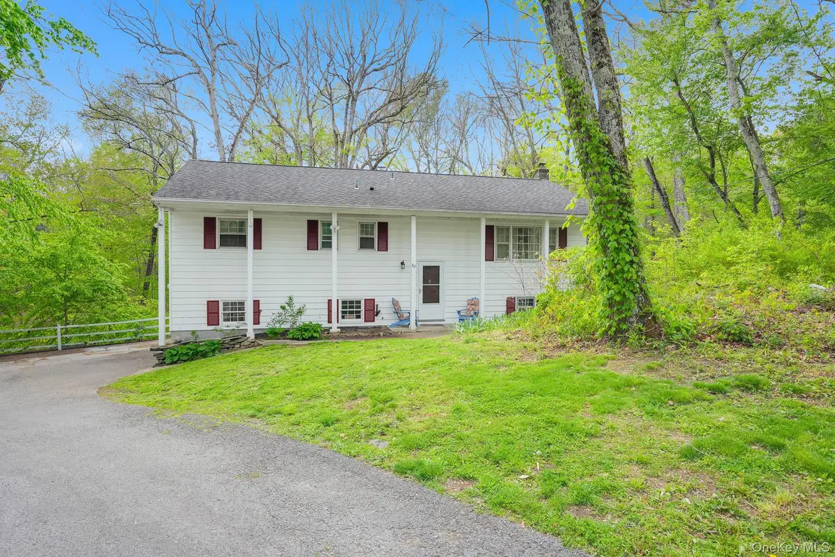 82 Roosevelt Road, Hyde Park, NY 12538 - #1