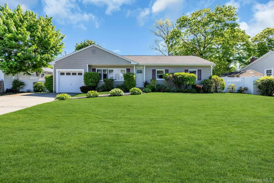 481 Bayport Avenue, Bayport, NY 11705 - #2