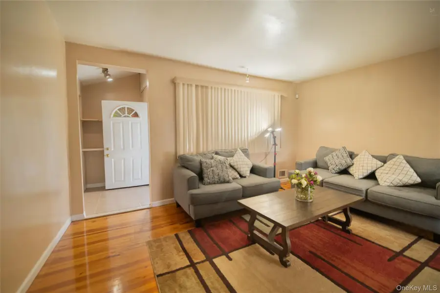 1084 Joselson Avenue, Bay Shore, NY 11706 - #2