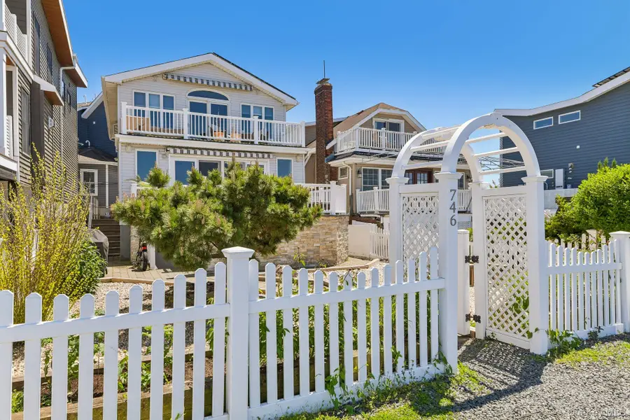 746 W Bay Drive, Long Beach, NY 11561 - #3