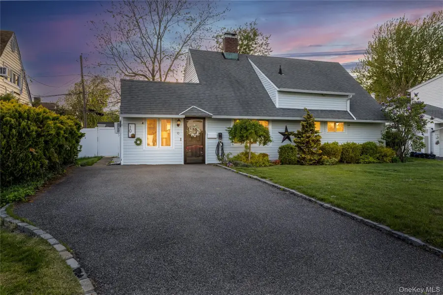10 Rural Lane, Levittown, NY 11756 - #2