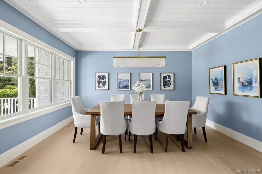 8 Club Road, Sea Cliff, NY 11579 - #3
