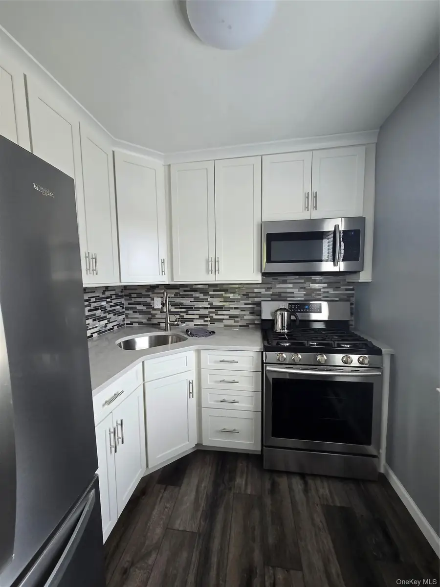 3 Anchorage Lane #1B, Oyster Bay, NY 11771 - #2