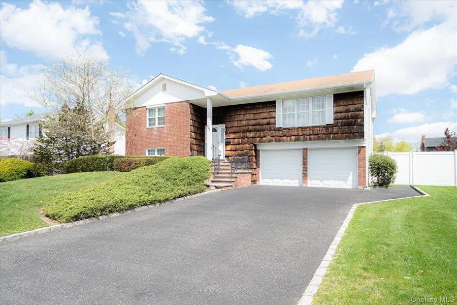305 Kimberly Place, West Islip, NY 11795 - #2