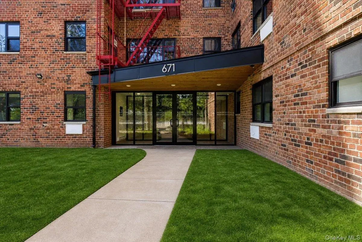 671 Bronx River Road #2f, Yonkers, NY 10704 - #1