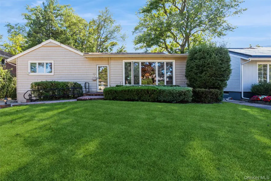 602 Garden Lane, East Meadow, NY 11554 - #3