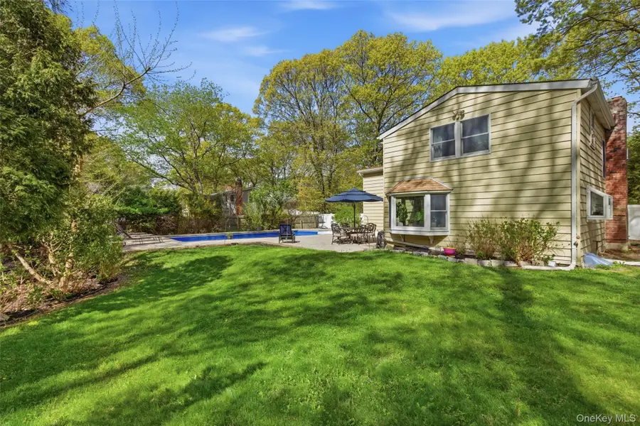 26 Woodchuck Lane, East Setauket, NY 11733 - #2