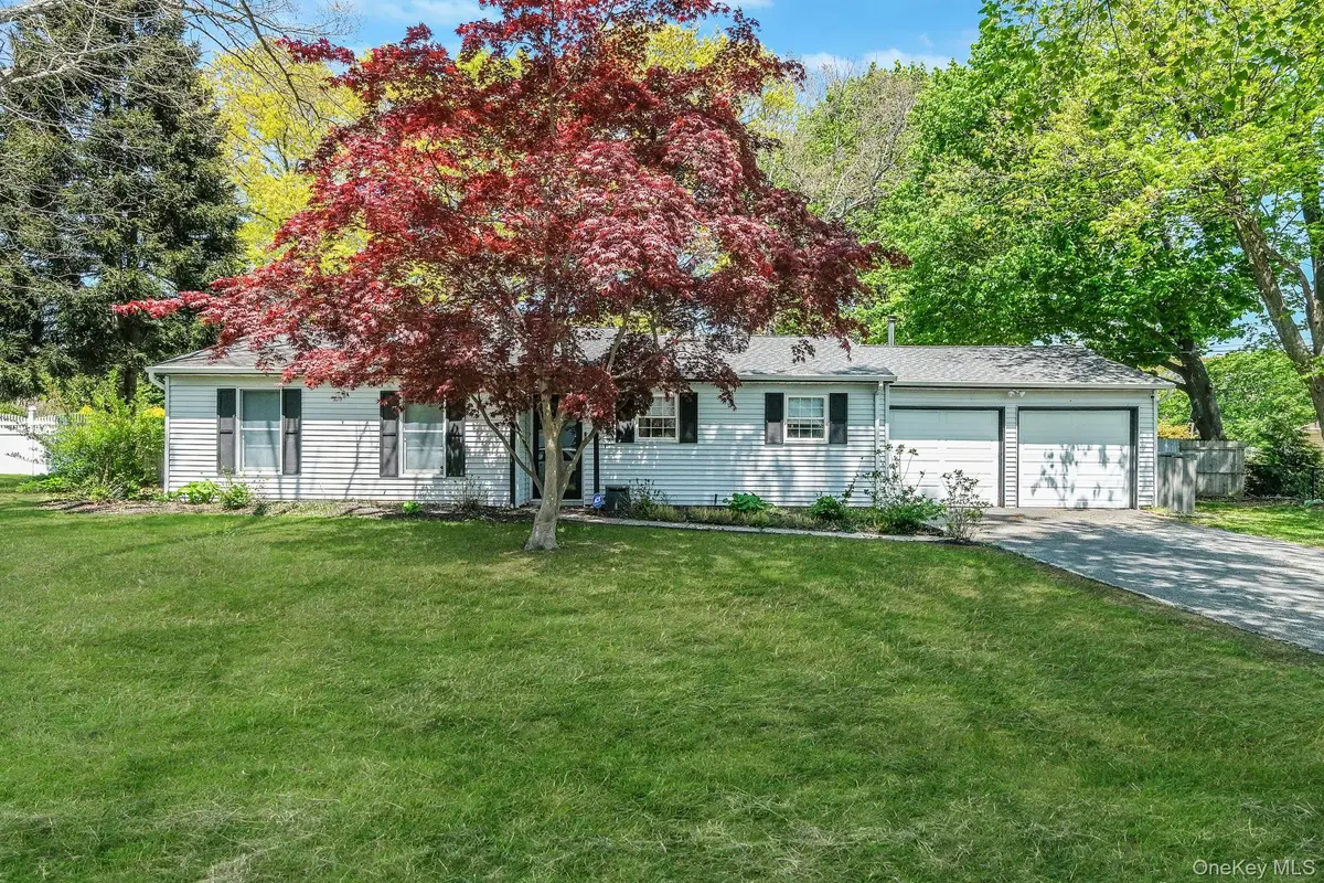 5 Oakwood Avenue, Port Jefferson Station, NY 11776 - #1