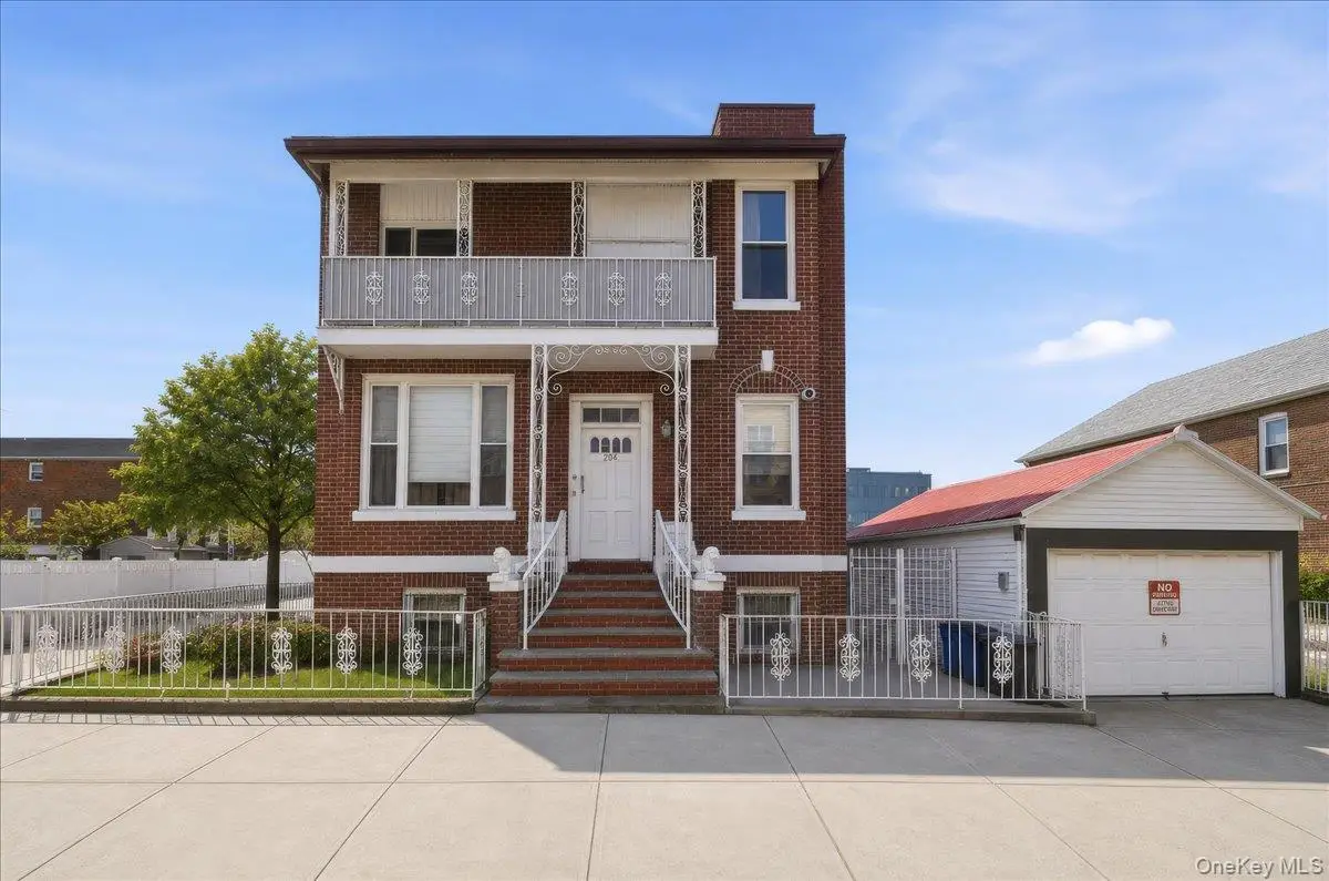 2041 Hobart Avenue, Bronx, NY 10461 - #1
