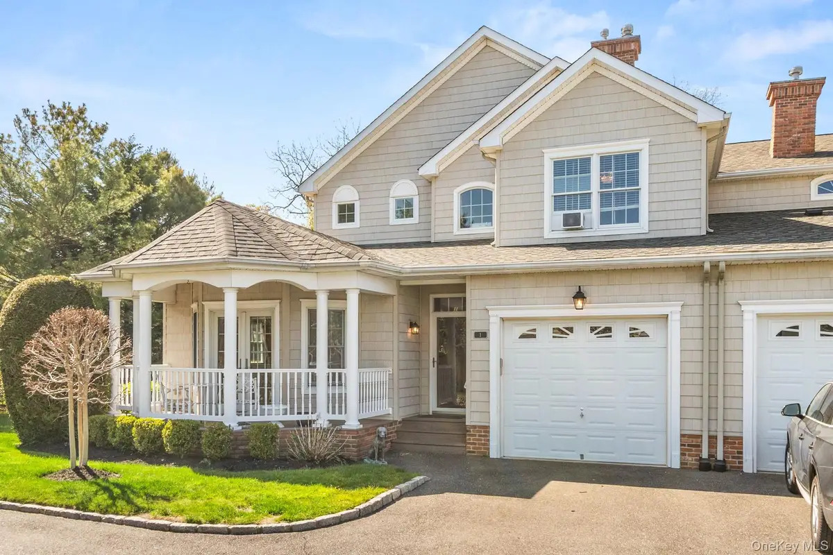 1 Daniels Way, Bay Shore, NY 11706 - #1