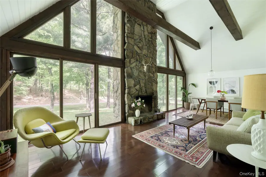 91 W Corbett Road, Montgomery, NY 12549 - #2