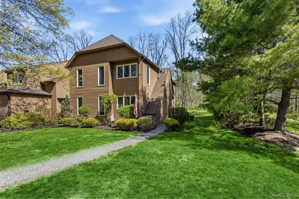 102 Ridgeview Lane, Yorktown Heights, NY 10598