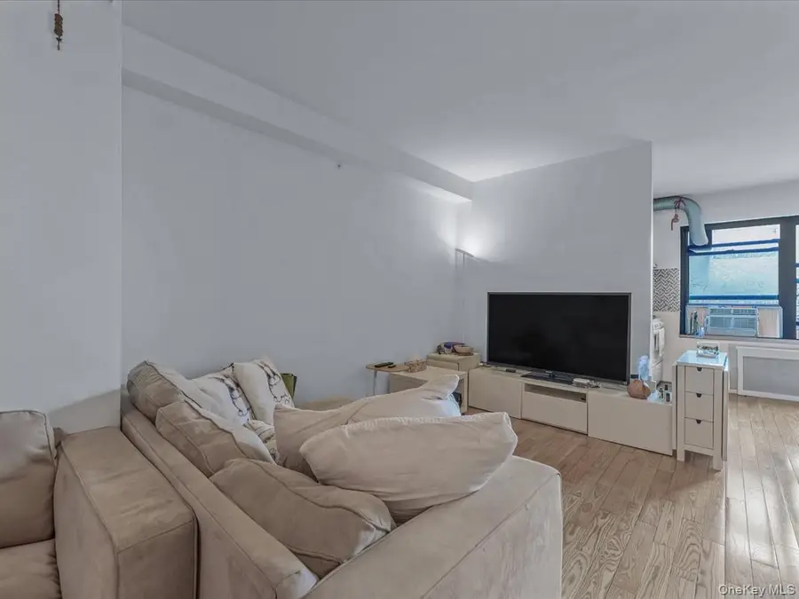 9905 63rd Drive #7R, Rego Park, NY 11374 - #2