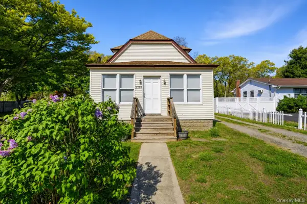 2284 Ocean Avenue, Ronkonkoma, NY 11779