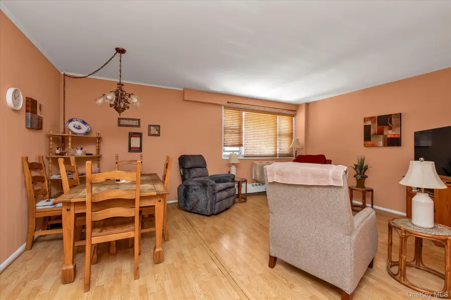 52-30 39 Drive #1G, Woodside, NY 11377 - #3