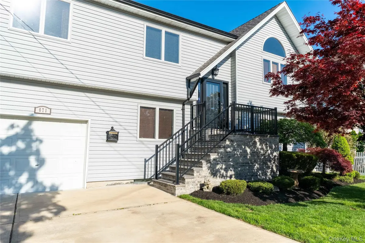 671 Tabor Place, East Meadow, NY 11554 - #1