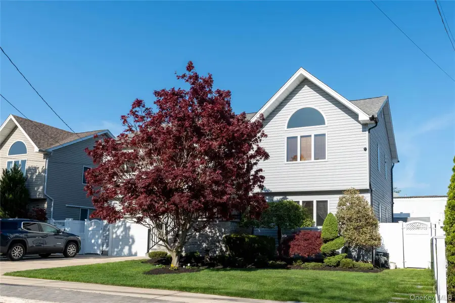671 Tabor Place, East Meadow, NY 11554 - #2