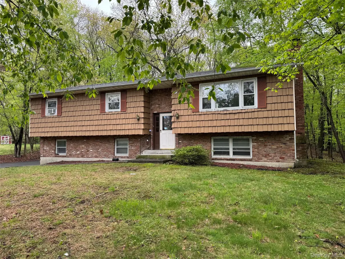 24 Emperor Lane, Montgomery, NY 12549 - #1