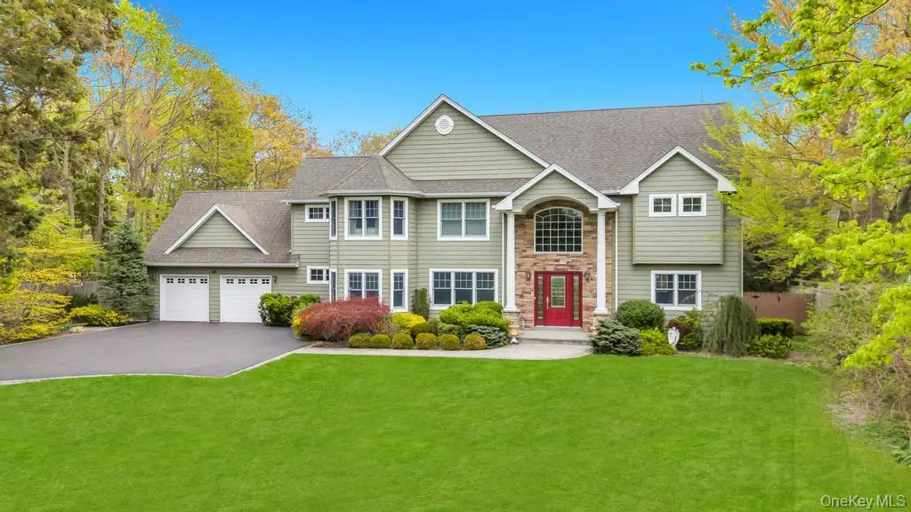 83 Gillette Avenue, Bayport, NY 11705 - #1