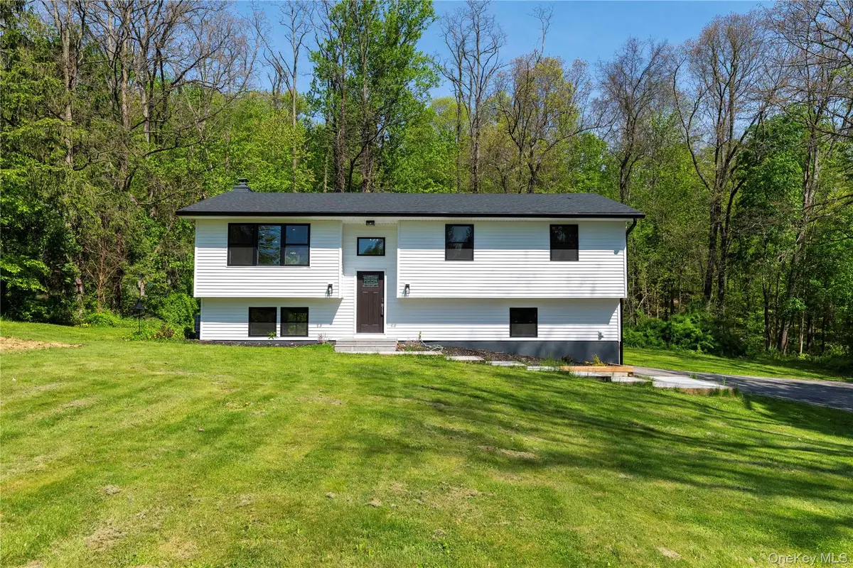 15 Larissa Lane, Wappingers Falls, NY 12590 - #1
