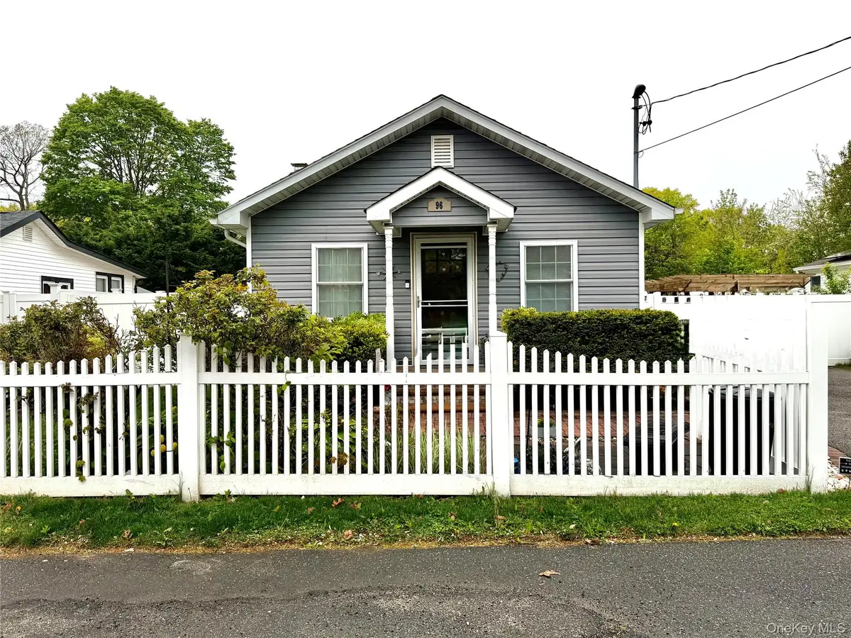 96 Pleasure Avenue, Ronkonkoma, NY 11779 - #1
