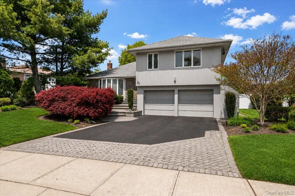 24 Mesa Road, Syosset, NY 11791 - #1