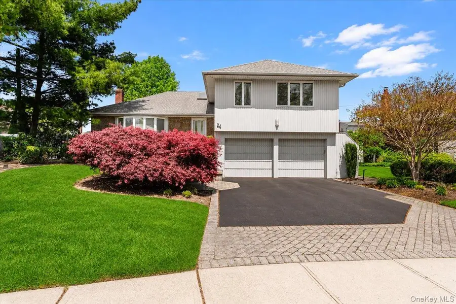 24 Mesa Road, Syosset, NY 11791 - #2