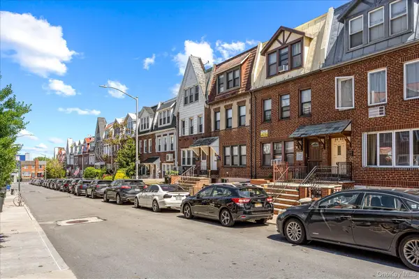 2067 32nd Street, Astoria, NY 11105