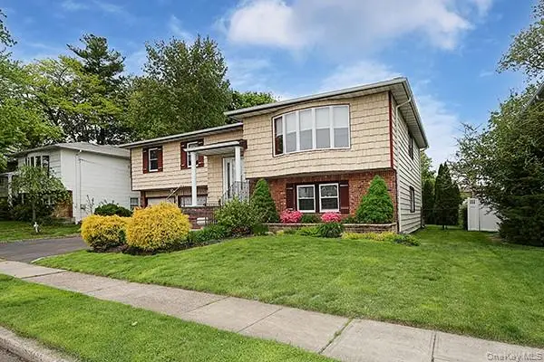 8 Broadfield Place, Glen Cove, NY 11542 - #2