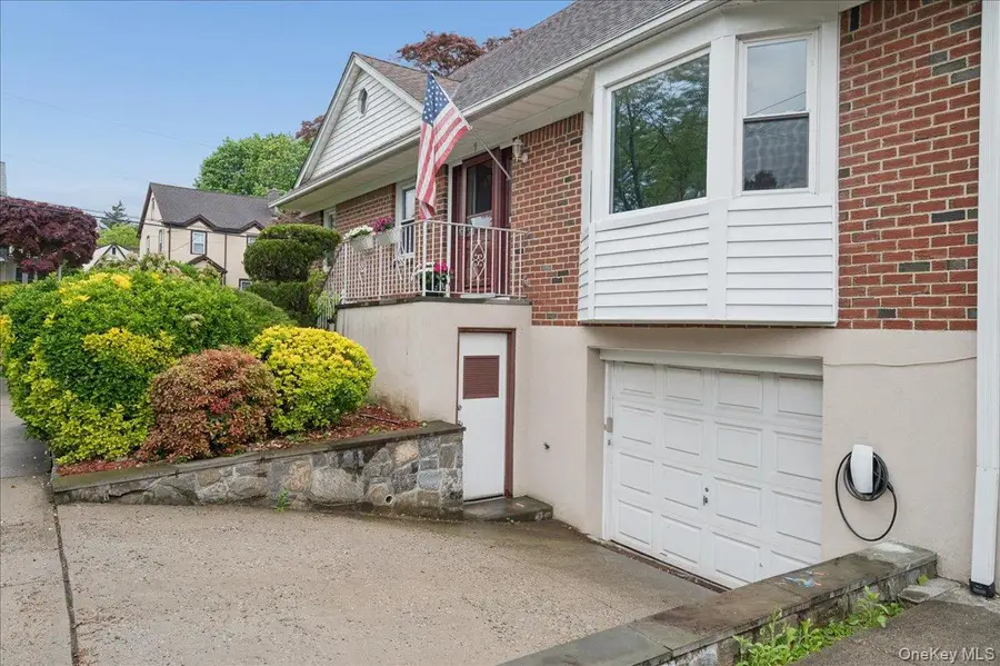 1 Allen Place, Bronxville, NY 10708 - #2