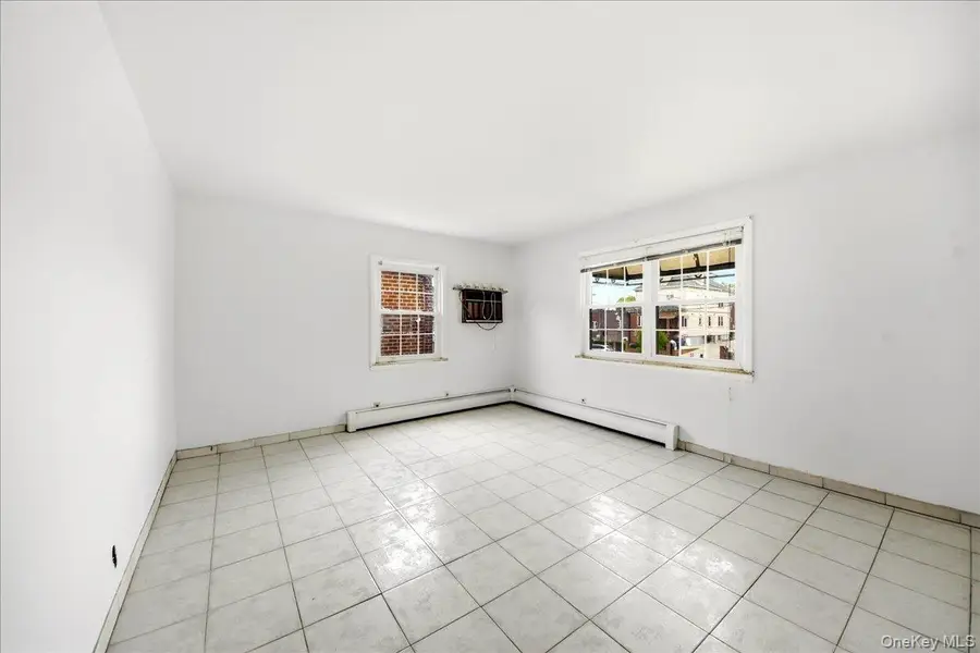 2563 Laconia Avenue, Bronx, NY 10469 - #3
