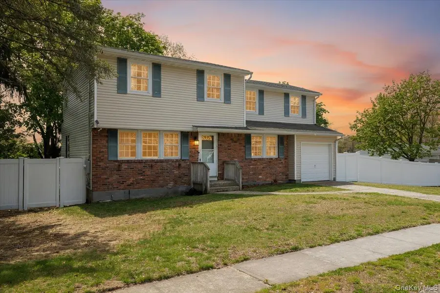 68 Janet Street, Terryville, NY 11776 - #2