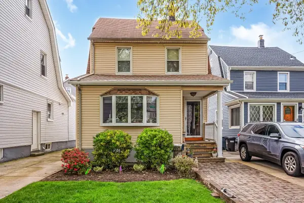 88-68 Commonwealth Boulevard, Bellerose, NY 11426
