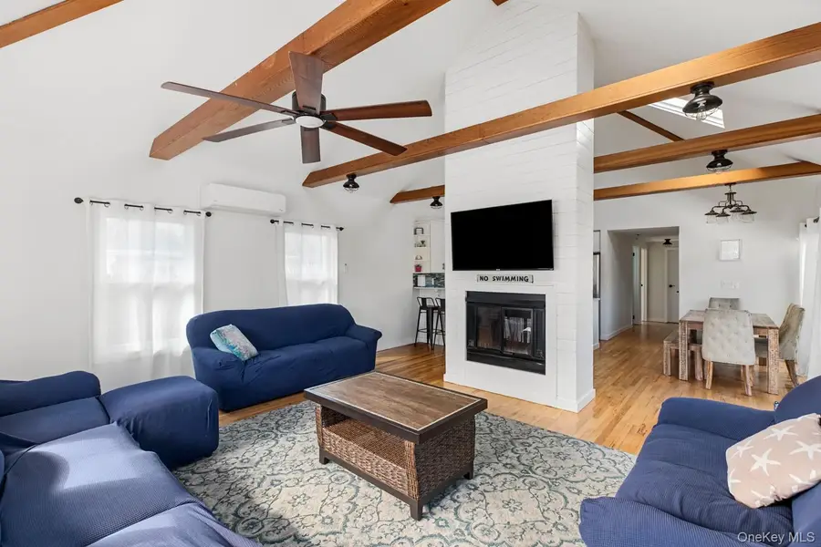 485 Bayberry Walk, Ocean Beach, NY 11770 - #2