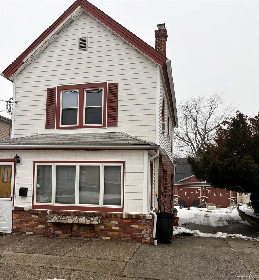 49 Mckee Street, Floral Park, NY 11001 - #3