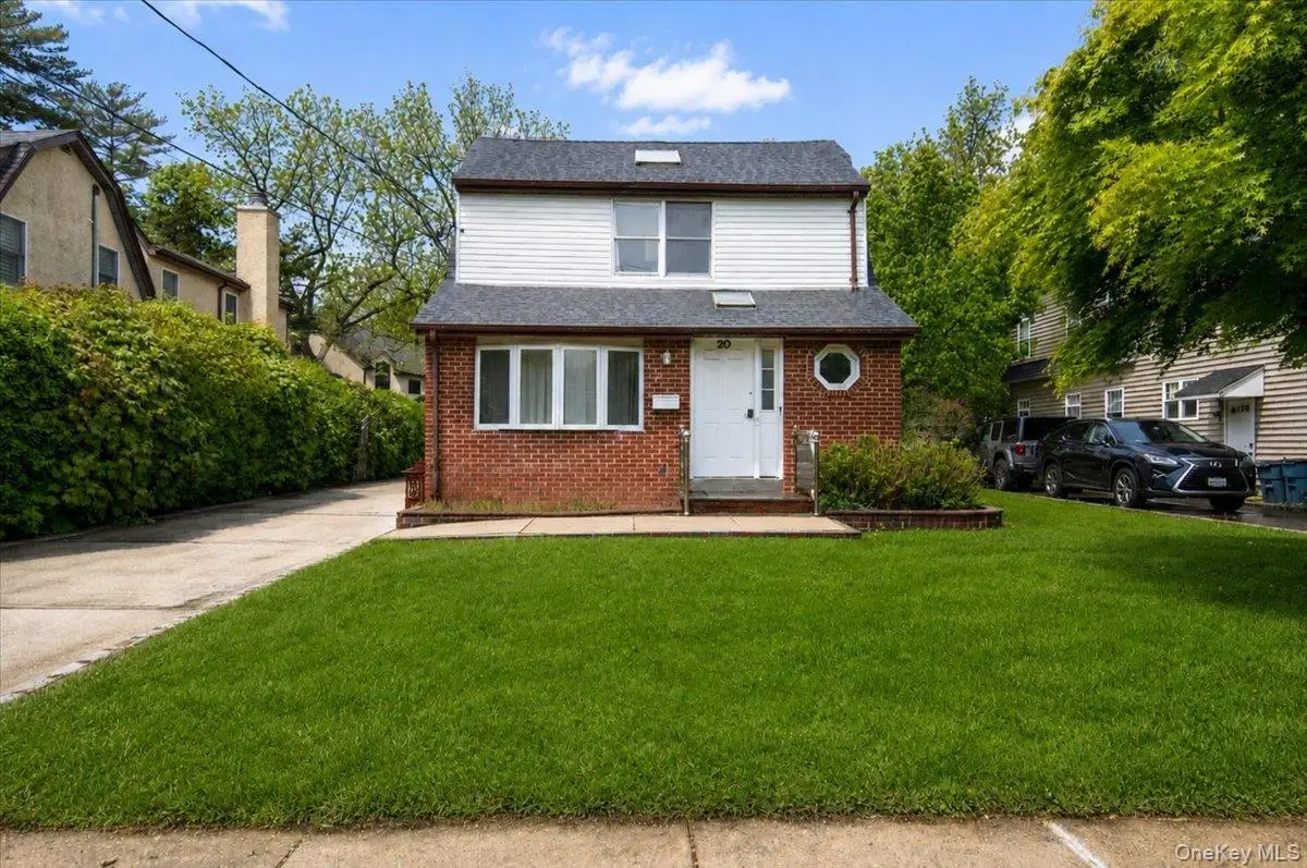 20 School House Lane, Syosset, NY 11791 - #1