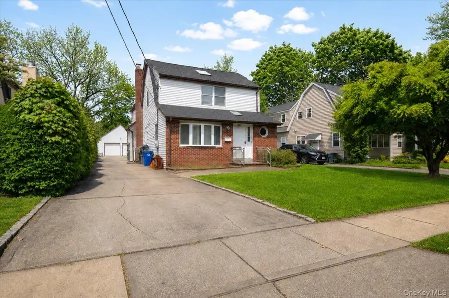 20 School House Lane, Syosset, NY 11791 - #2