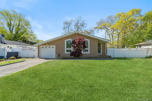 82 Robinwood Drive, Mastic Beach, NY 11951